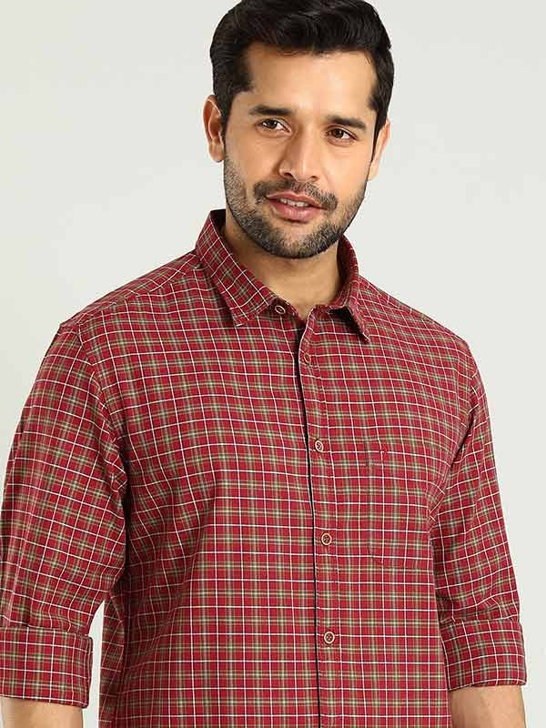 Indian Terrain Men's Regular Fit Full Sleeve Checkered Red Shirt